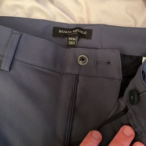 Banana Republic Men’s Aiden Slim Fit Tech Pants size 31x30 - Picture 2 of 6